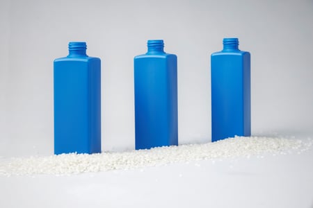 #tide-Flasche_drei_mit Granulat_eine Reihe #tide-Flasche_drei_mit Granulat_eine Reihe